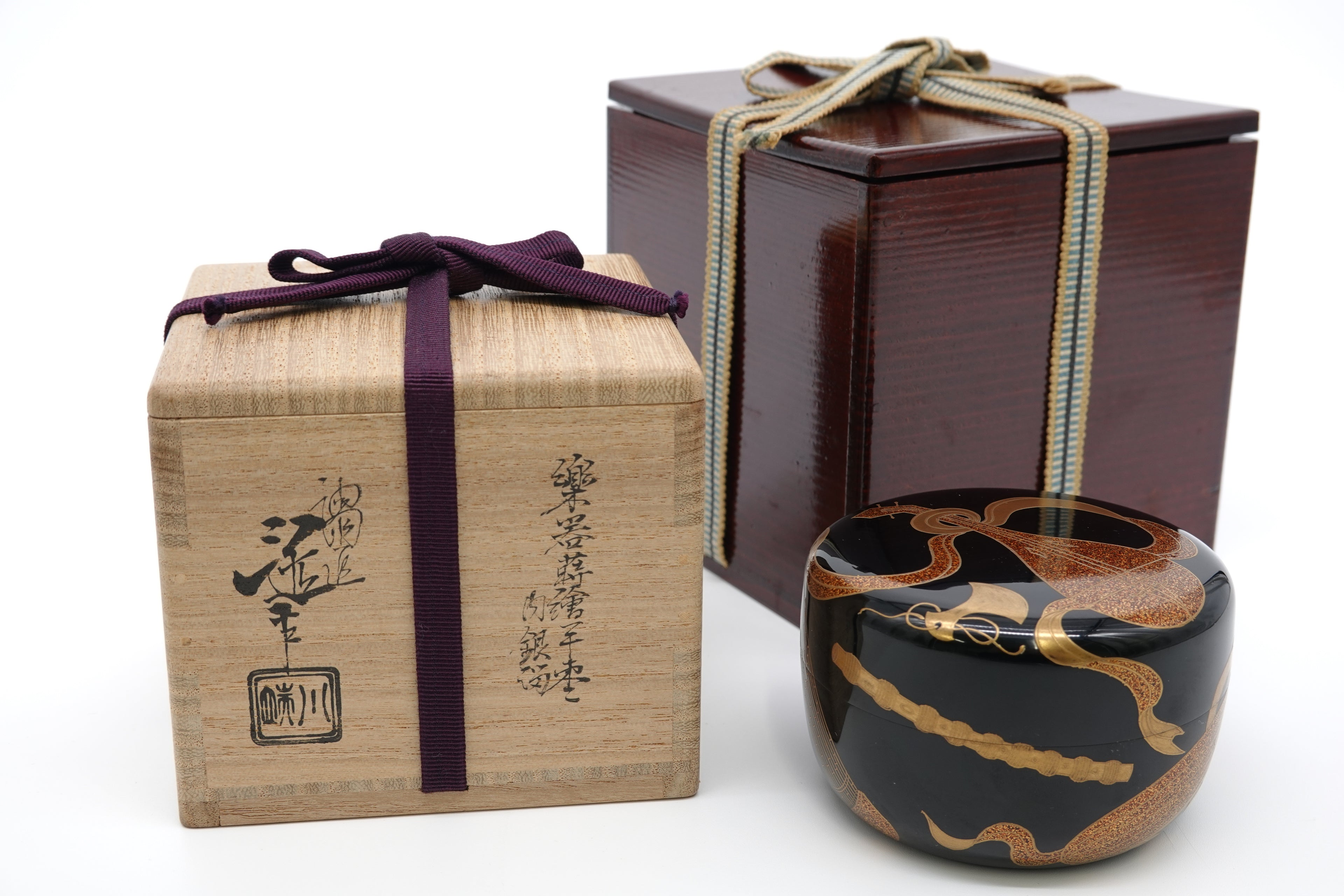 五代 川端 近左　楽器蒔繪平棗 内銀地
