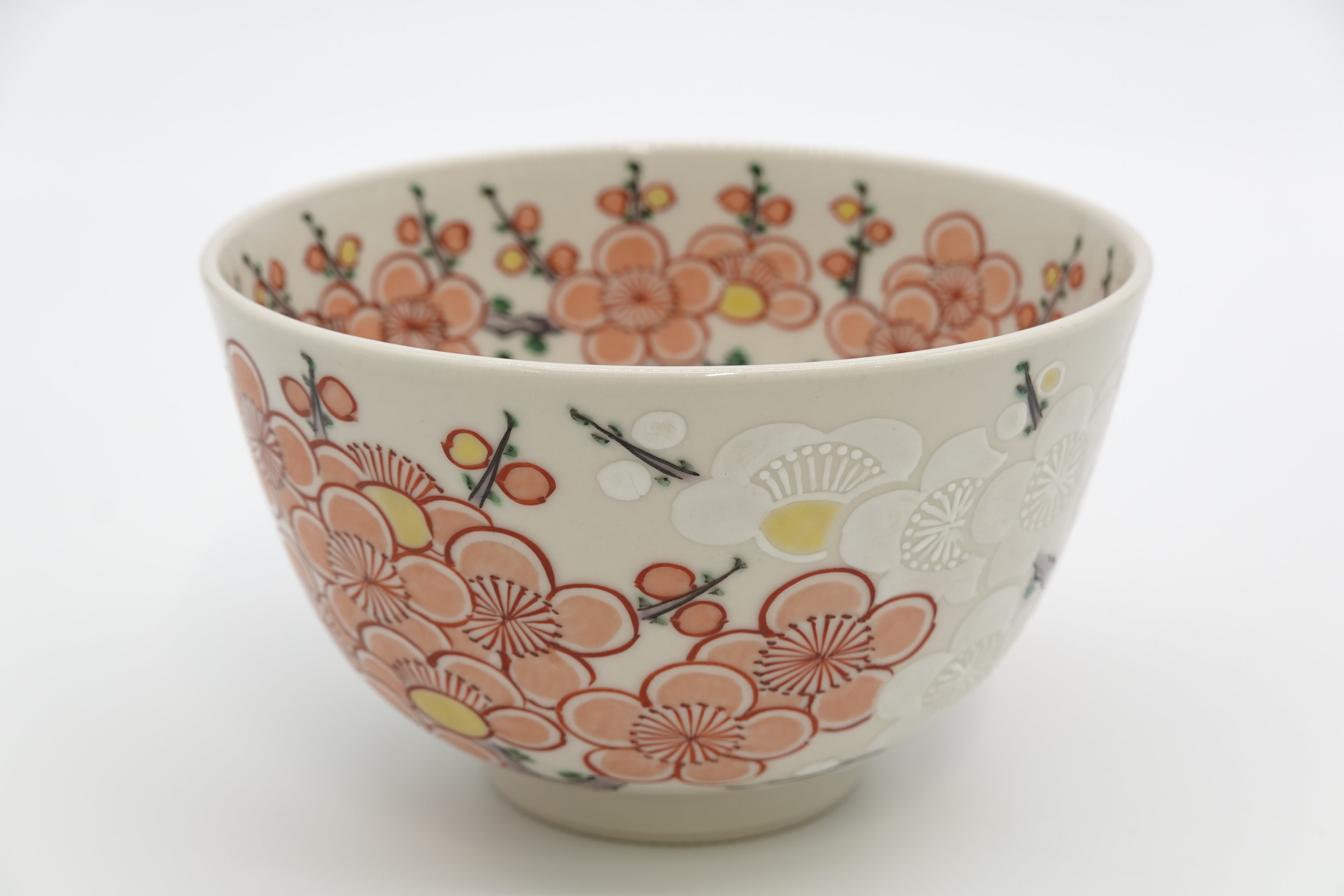 三浦 竹泉　色絵紅白梅文茶盌
