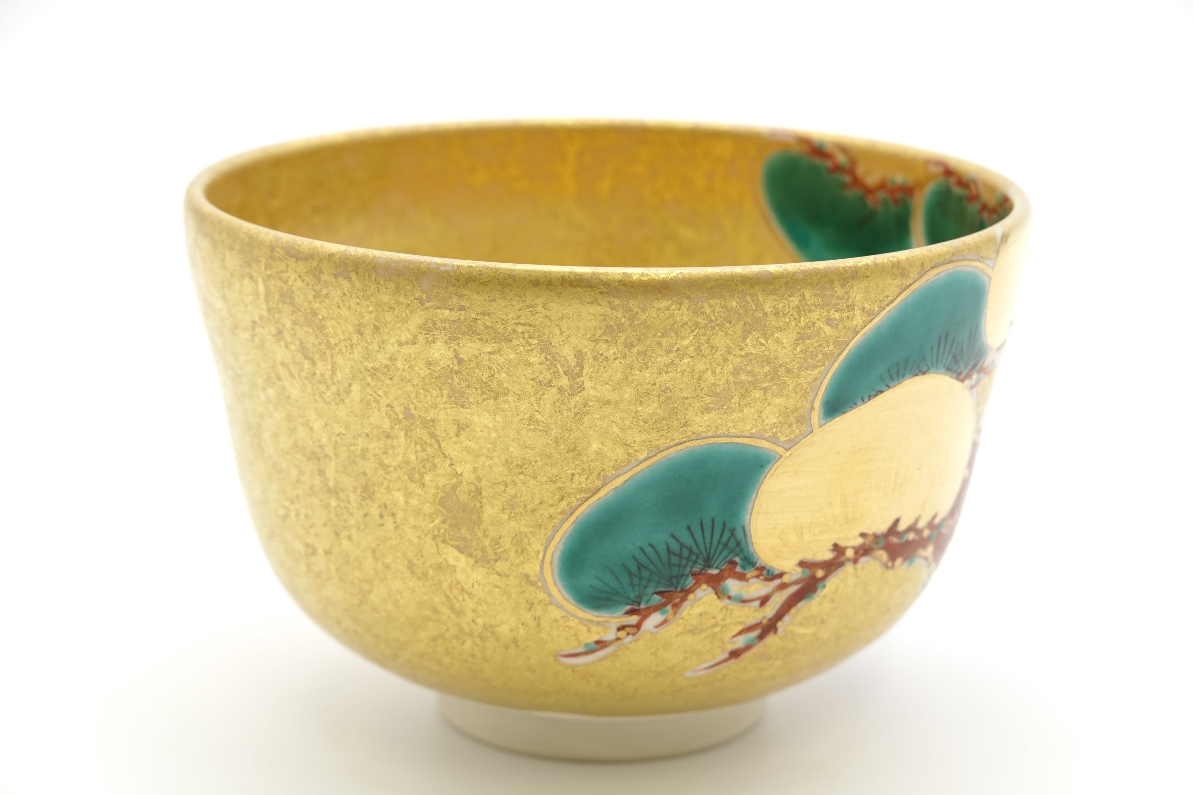 茜窯　岡田 華渓　金彩老松茶盌　
