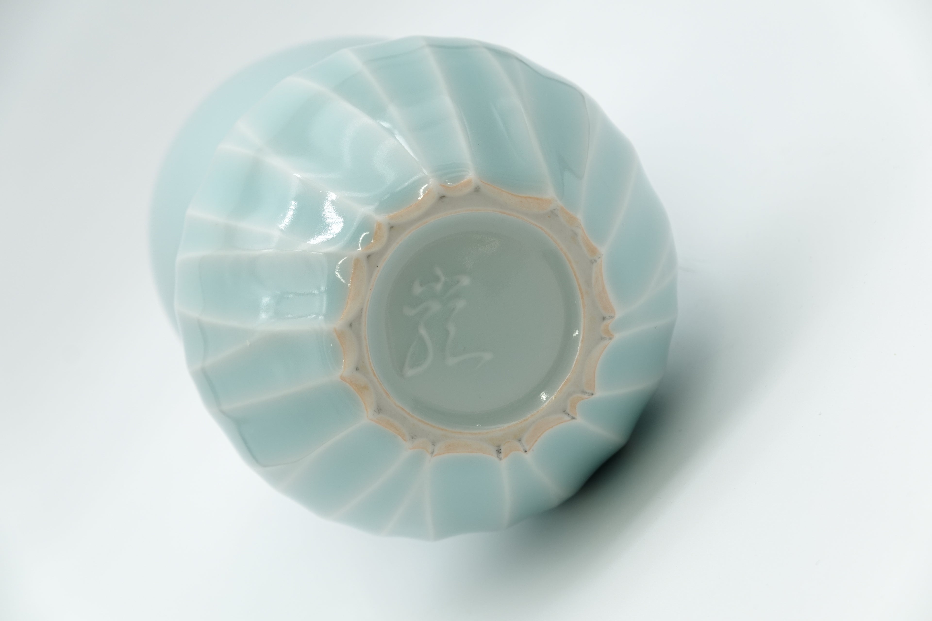 神農 巌　青白磁鎬瓶（青白磁瓶）