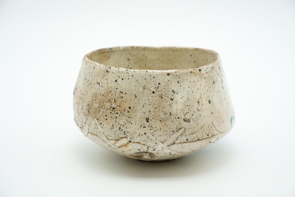 池田 省吾　粉引椿茶碗