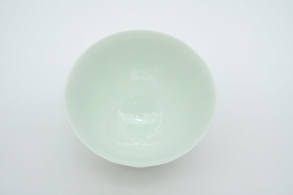 百田 暁生 青白磁雫ぐい吞み